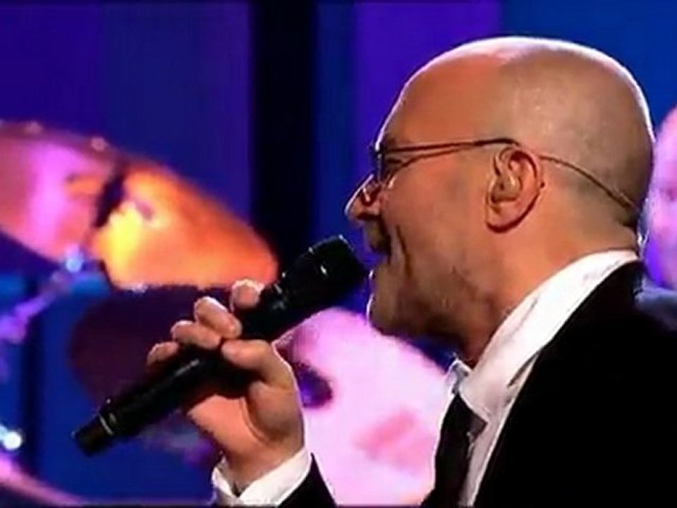 Phil Collins “You Can’t Hurry Love” (Live 2010)HD