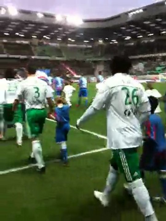 Entrée des U11 sur le stade