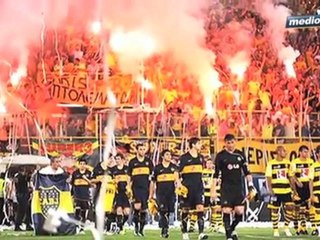 Nery Castillo, nuevo jugador del Aris griego.mov