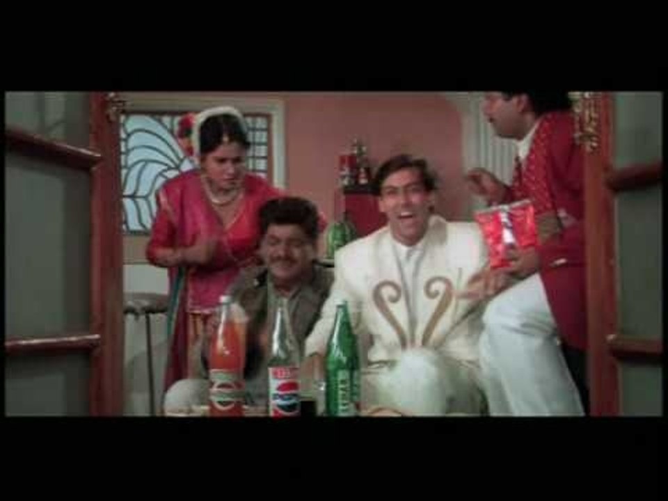 Salman Khan & Madhuri Dixit in Didi Tera Devar Deewana - Hum Aapke Hain Koun