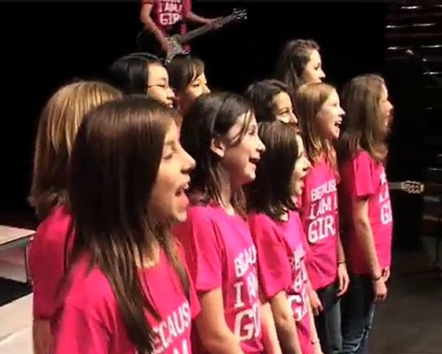 BECAUSE I AM A GIRL - Les Enfantastiques - version française