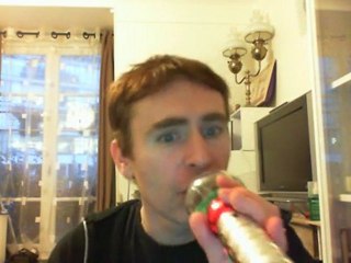 Wiwi égratigne "steamy nights"