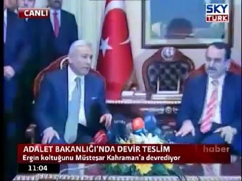 Sadullah Ergin, görevini Ahmet Kahraman'a devretti