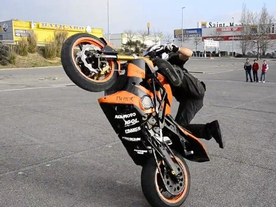 BladE - Trailer 2011