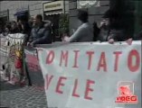 Napoli - Protestano gli abitanti delle vele di Scampia