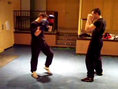 Savate Boxe Française enchainement très difficile