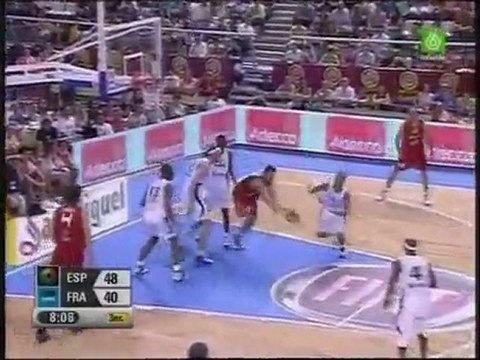 Ο Βάις ταπώνει τον Ρέγιες σε διαδοχικές φάσεις