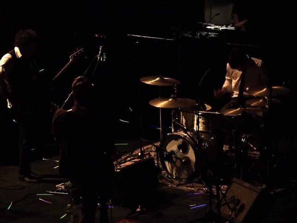 JIL IS LUCKY - HOVERING MACHINE