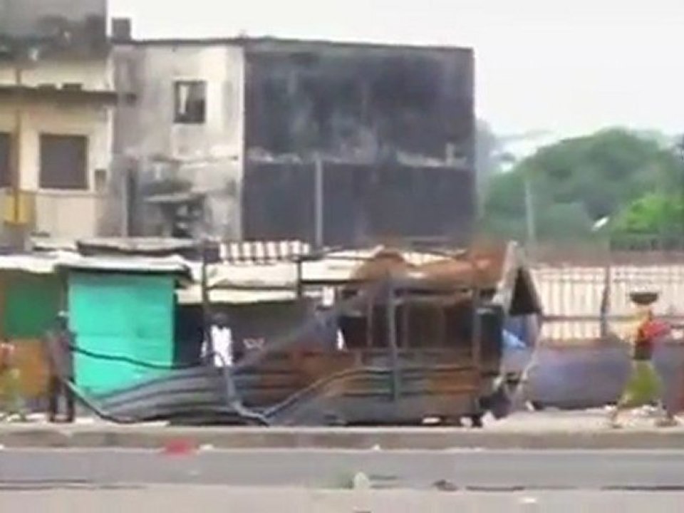 Ivory Coast's Gbagbo rebuffs AU call to quit