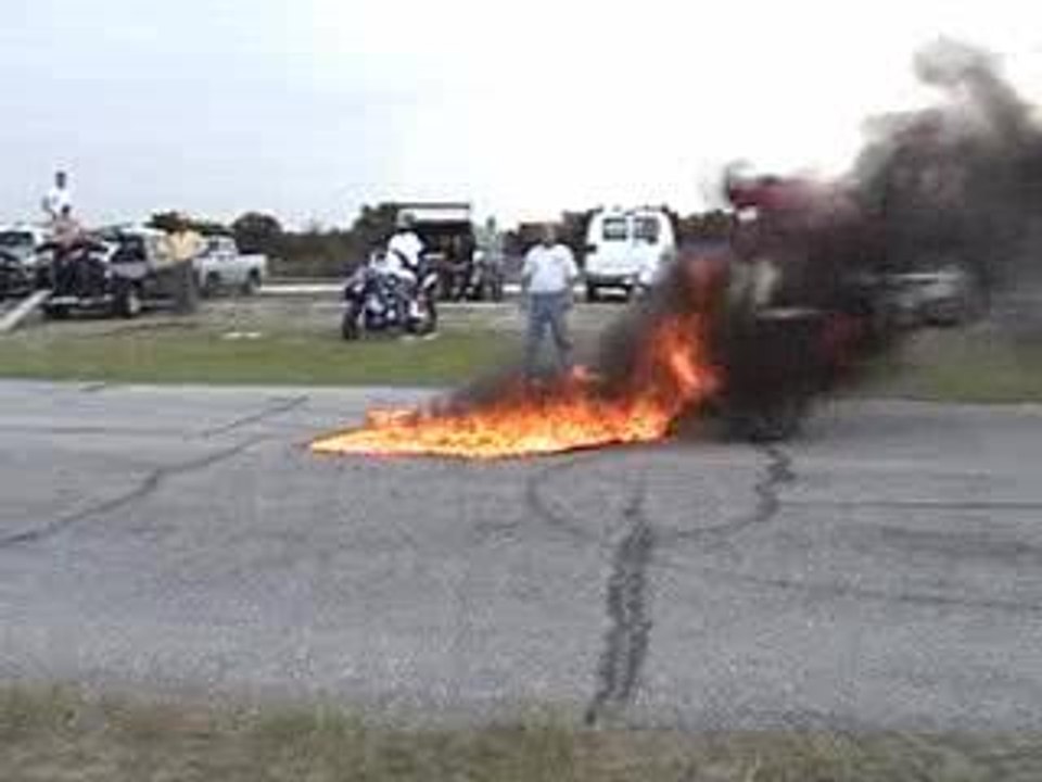 Demonstration et crash moto