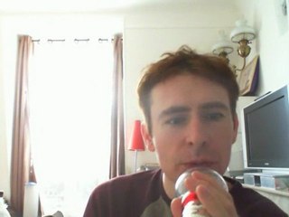 Wiwi égratigne "ne raccroche pas" de Sheila