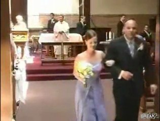 Testimone dello sposo abbattuto dal crocifisso