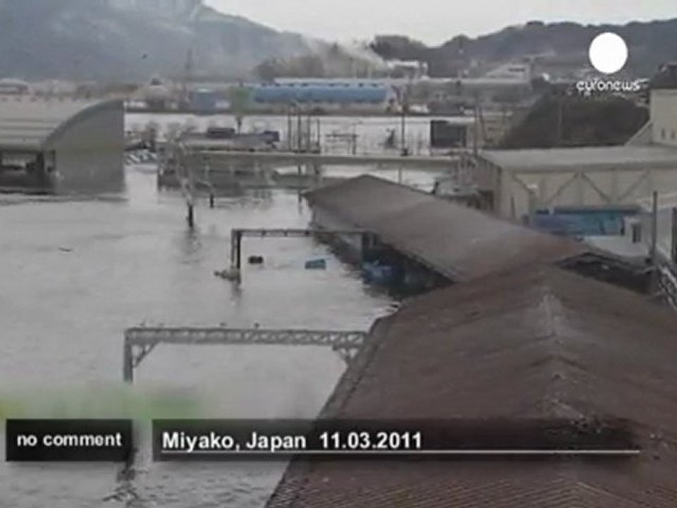 Un Tsunami touche les côtes du Japon - no comment