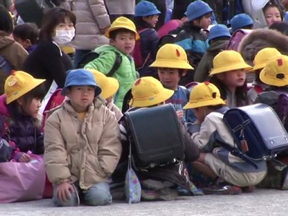 Erdbeben- und tsunami-katastrophe verwüsten japan