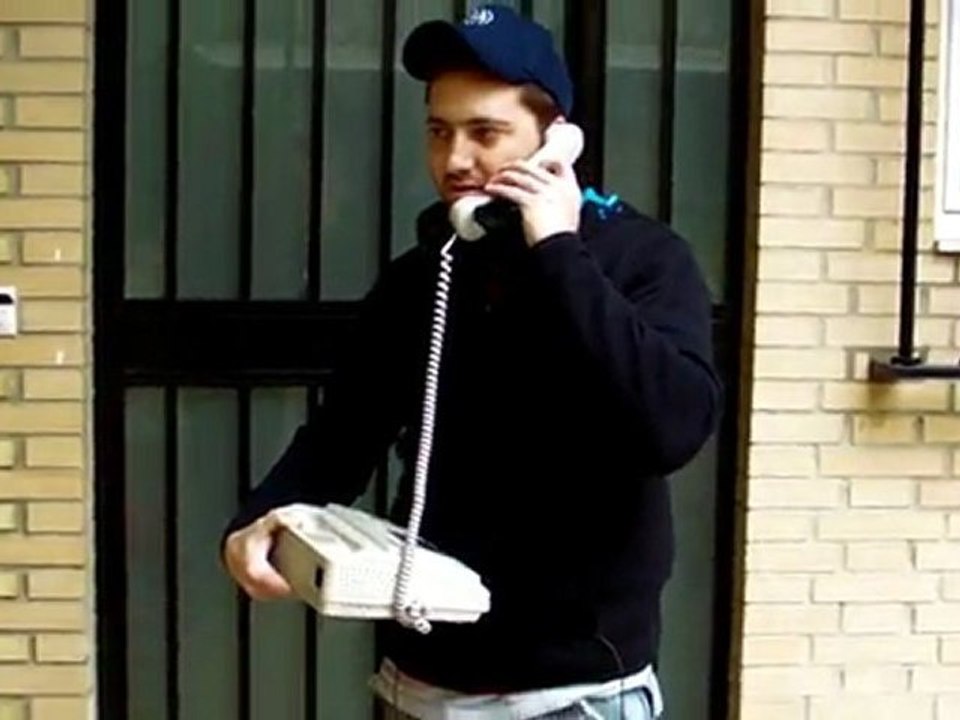 El curioso caso de la web que se publicó con un estornudo