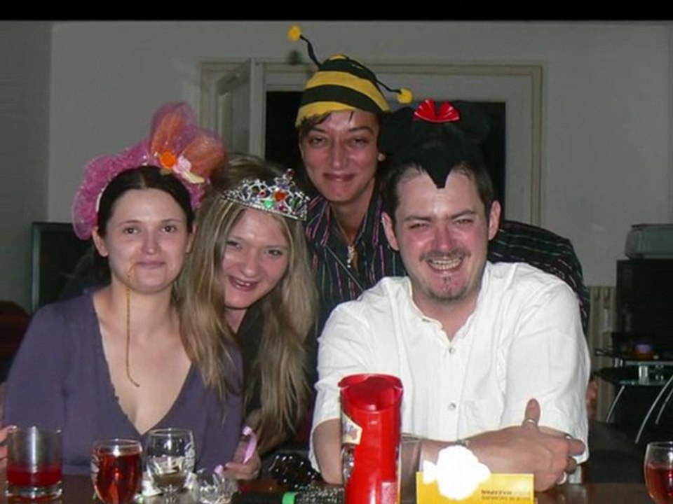 3x04 - Les Zazous déjantent, disjonctent et délirent