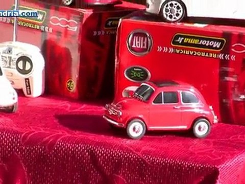 Mostra di auto e moto d'epoca a Via O. Jannuzzi ad Andria