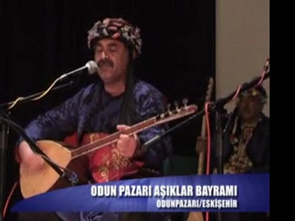 Aşık Muhsin Yaralı ( Murat Nehri Coşmadan Tez Gel )
