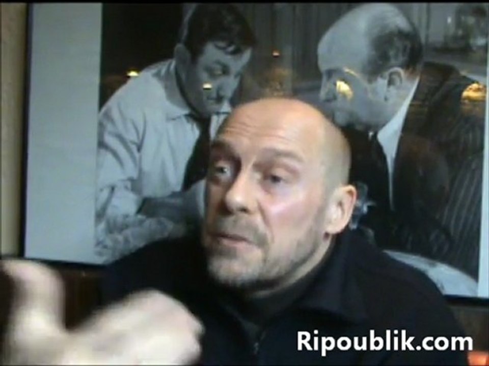 Soral: A propos d'Asselineau et de l'UPR (6:6)