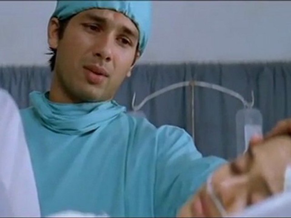 Vivah - 13/14 - Bollywood Movie - Shahid Kapoor & Amrita Rao