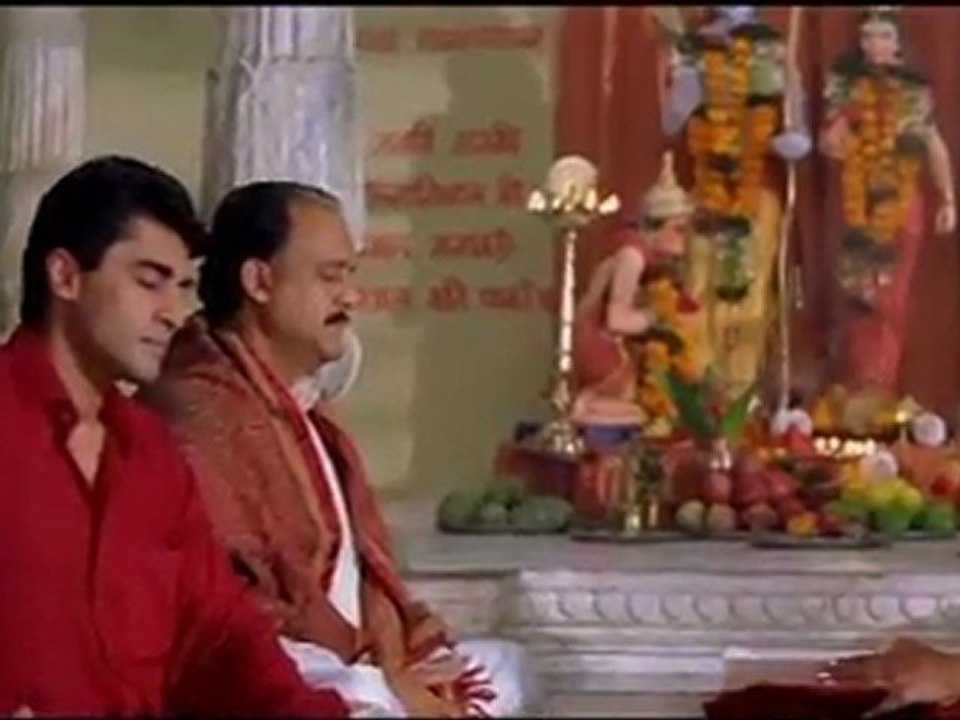 Hum Saath Saath Hain - 1/16 - Bollywood Movie - Salman Khan, Saif Ali Khan & Karishma Kapoor