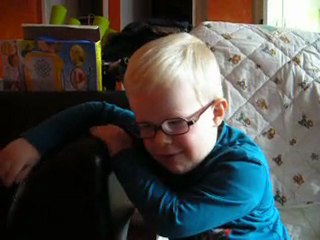 Titou chante en occitan "Adiu Madamisela"