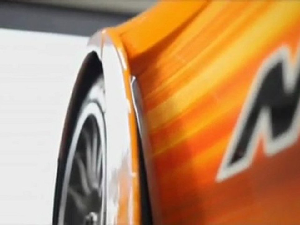 Testfahrt-debüt des mc laren mp4-12c gt3