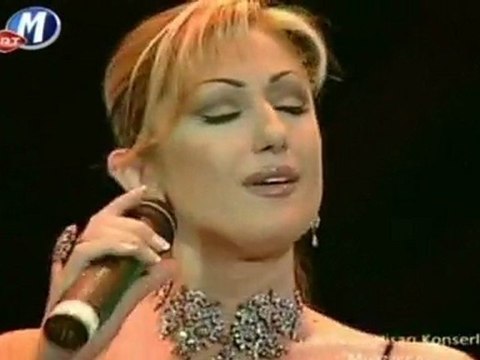 Muazzez Ersoy £££ SENEDE BİR GÜN