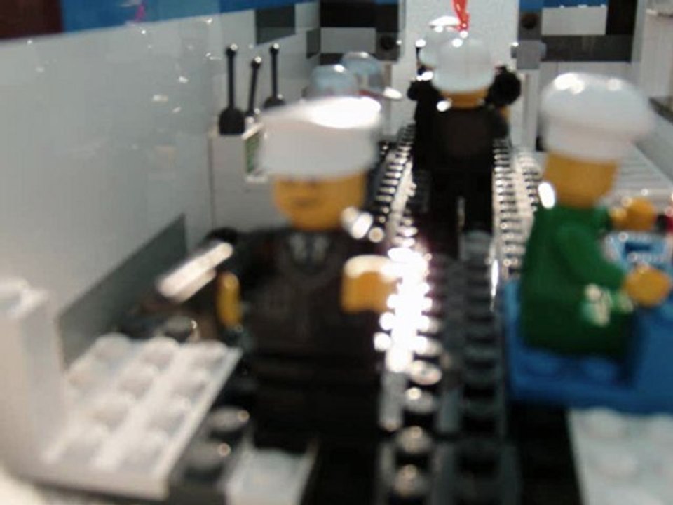 Legos VS Playmobils part.1