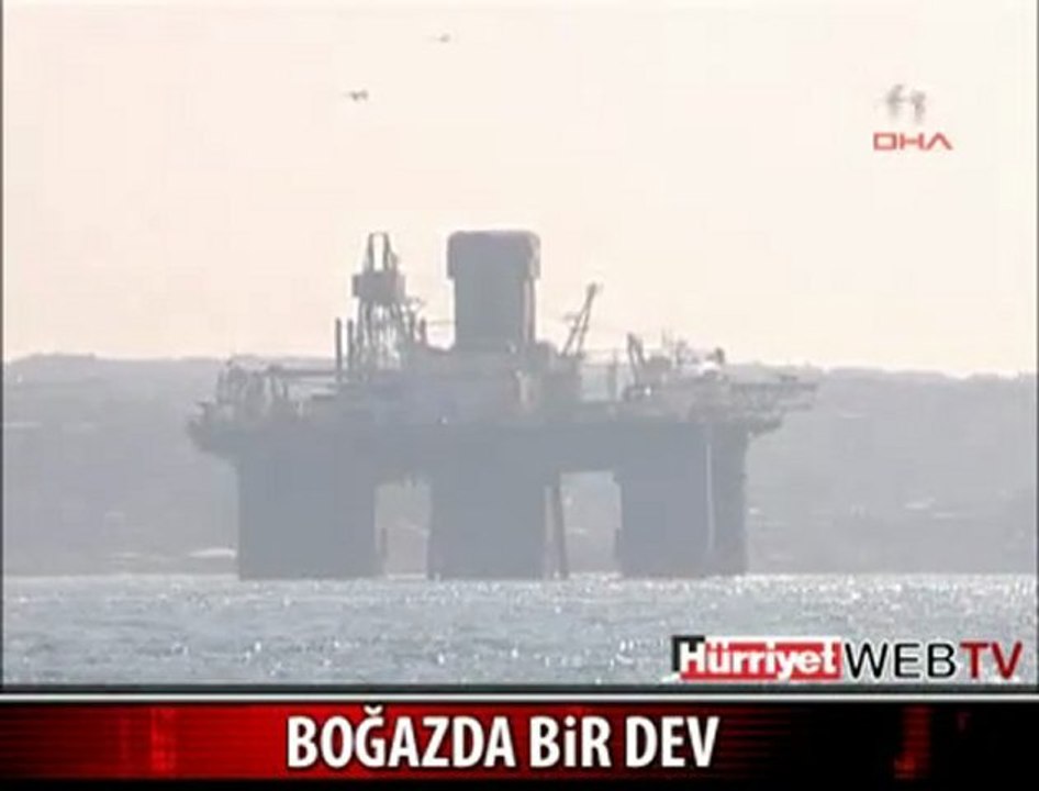 Boğazdan Dev Platform Geçti