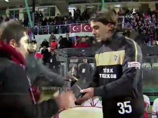 onur kıvrak ayın futbolcusu