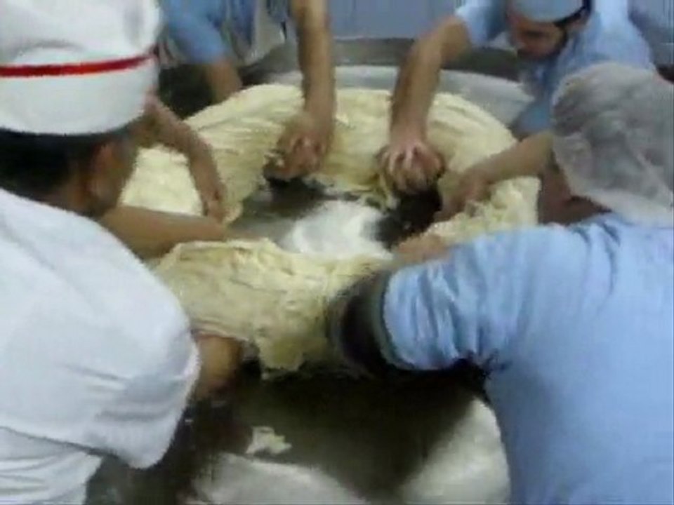 Hoş Beyzade Çekme Helva - Kastamonu'nun Meşhur Çekme Helvası