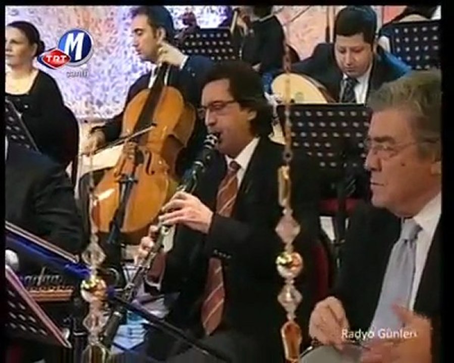 BAHADIR ÖZÜŞEN - Gözlerimden Yüzün Kulaklarımdan Sesin