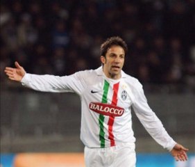 Cesena 2-2 Juventus Matri great-double, Motta red-card