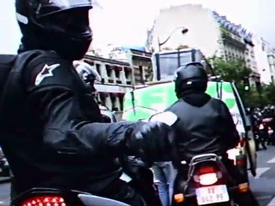 3eme partie de la manif FFMC by: www.reseaumotards.com