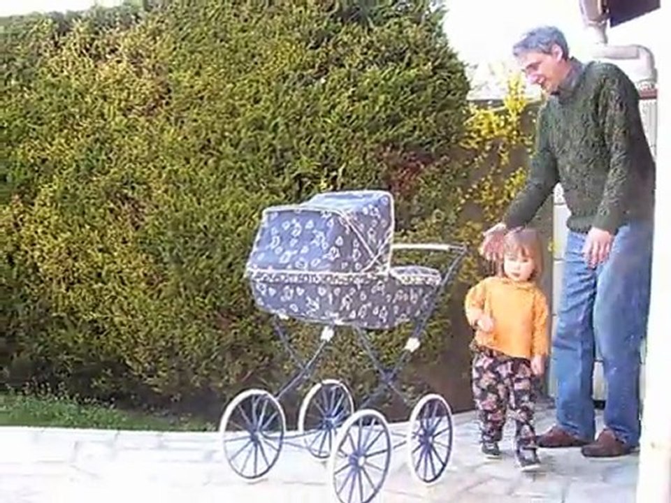 Papy et son "arrière petit fils"?!