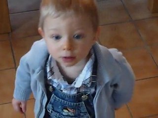 Daen gronde sa voiture... puis sa mère