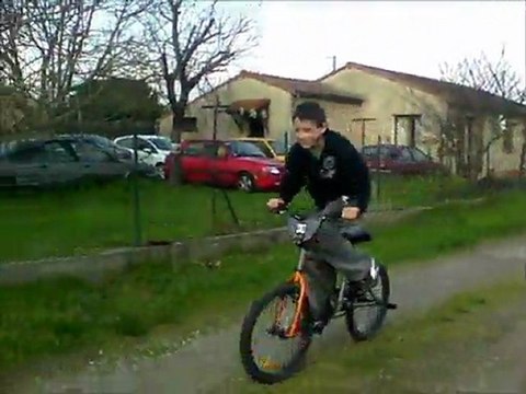 moi avec le BMX d'axel101197