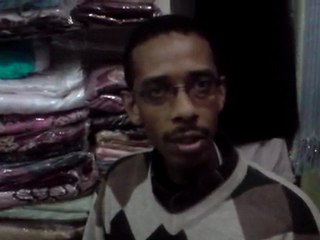 حموش عبد الرحيم بائع الملابس الجاهزة للنساء