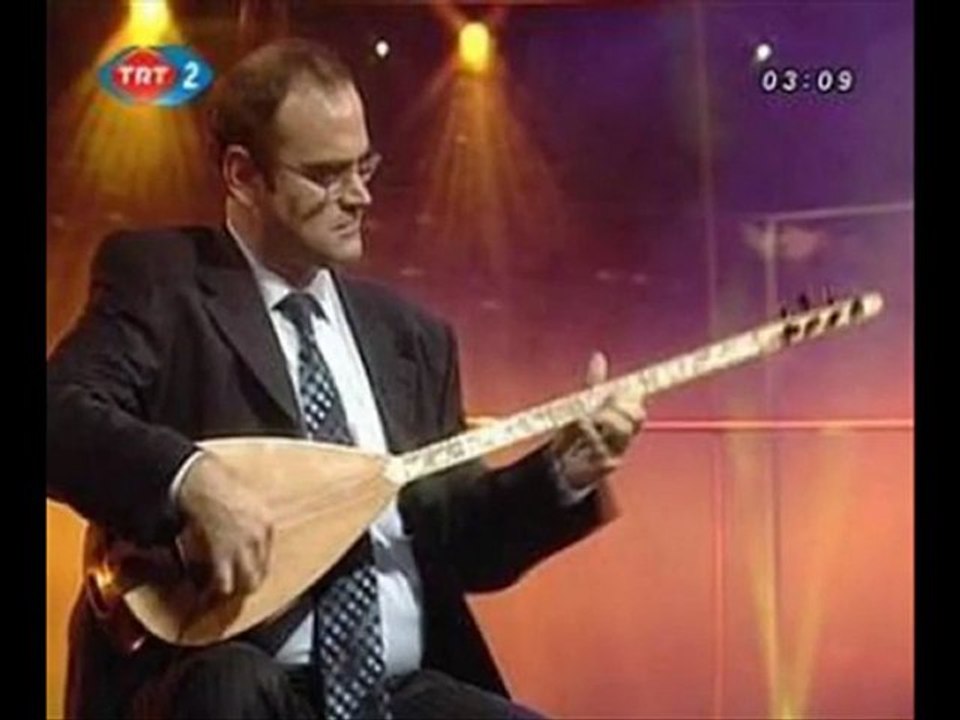 Çetin Akdeniz -  Türkülerin Yorulduğu Zamandır Şimdi...