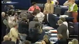 Nigel FARAGE-L'échec de l'union-européene. 2009-2011