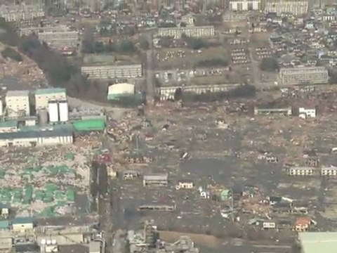 Japon: Sendai et sa région dévastées par le tsunami
