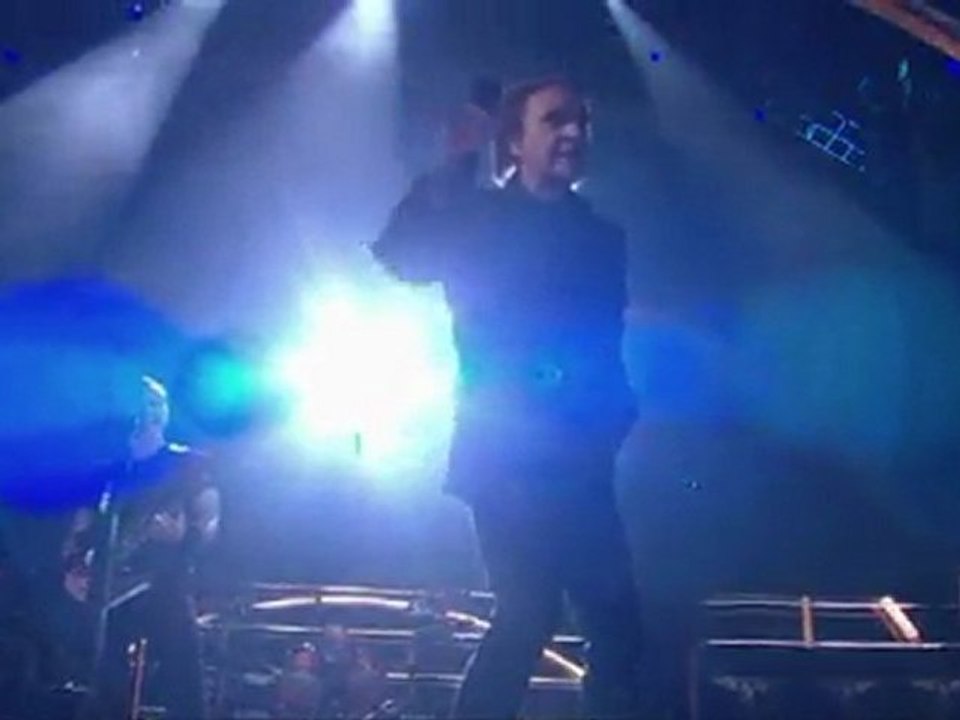 34- All Day and All of the Night – Metallica, Ray Davies