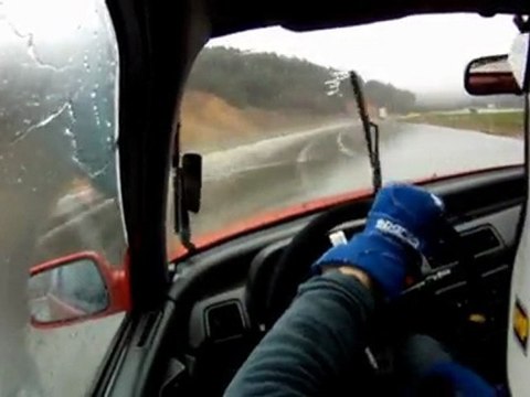 Honda civic EE9 vs Porsche Alès pluie