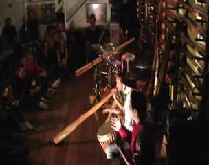 Djembe & didgeridoo jam (Part 1)