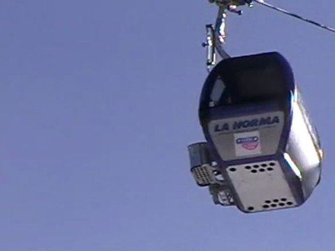 Le télécabine du Melezet à la station de la Norma