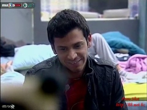 מצחיק את החברים לאחר תקרית ת.ז