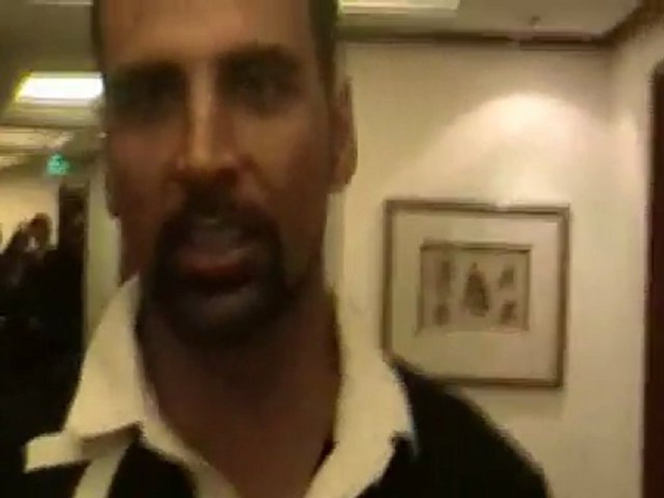 Akshay Kumar Tashan getup in Delhi Daredevils dressing room