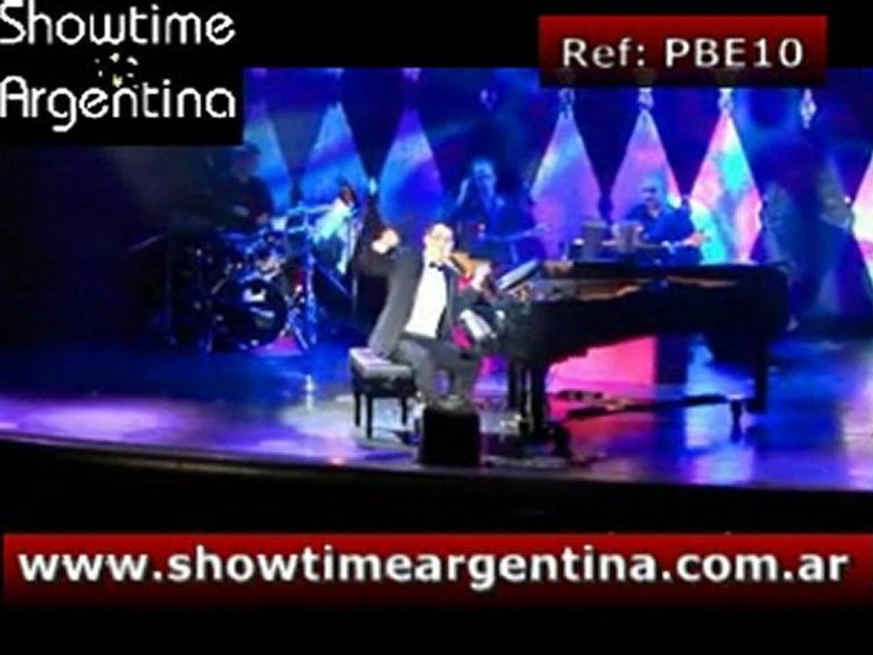 REF: PBE10 Piano Bar Entertainer & Orchestra in theater