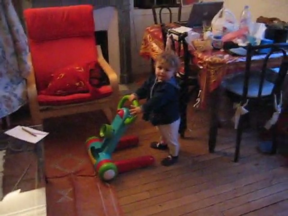 Tristan et son trotteur